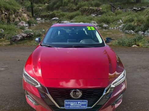 Used 2023 Nissan Sentra SR w/ SR Premium Package image 2