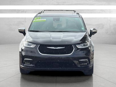 Used 2023 Chrysler Pacifica Limited