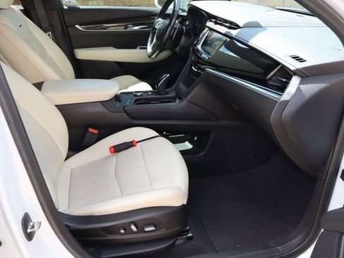 Used 2020 Cadillac XT6 Sport AWD/4WD image 18