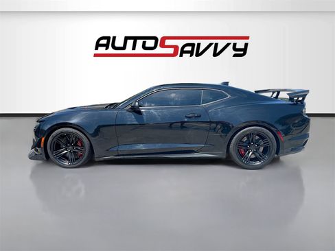 Used 2019 Chevrolet Camaro ZL1 image 4