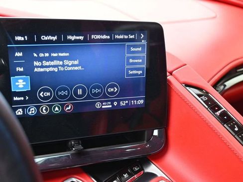 Used 2023 Chevrolet Corvette Stingray Premium Conv w/ Z51 Performance Package image 24