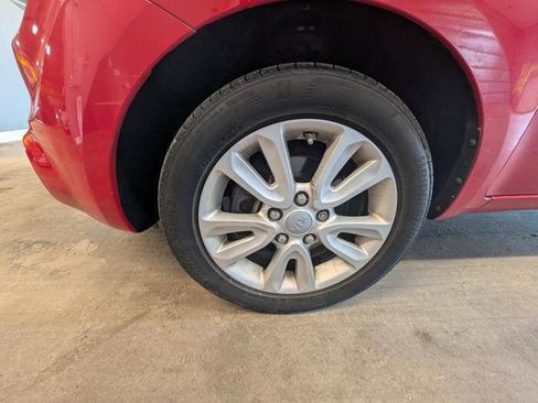 Used 2013 Kia Soul + FWD image 11