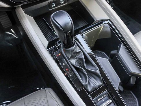 Certified 2025 Honda Accord EX-L image 19