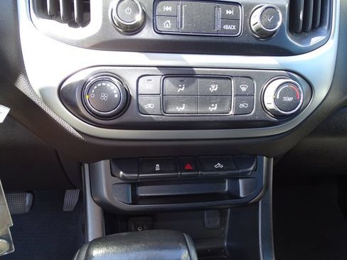 Used 2019 Chevrolet Colorado LT RWD image 12