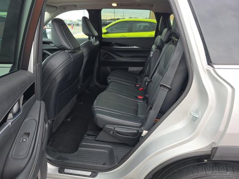 Used 2023 INFINITI QX60 Pure FWD image 9