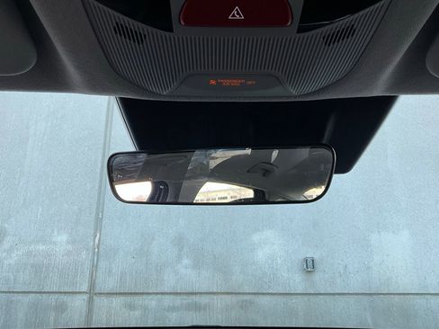 Used 2025 Kia K4 LXS image 17