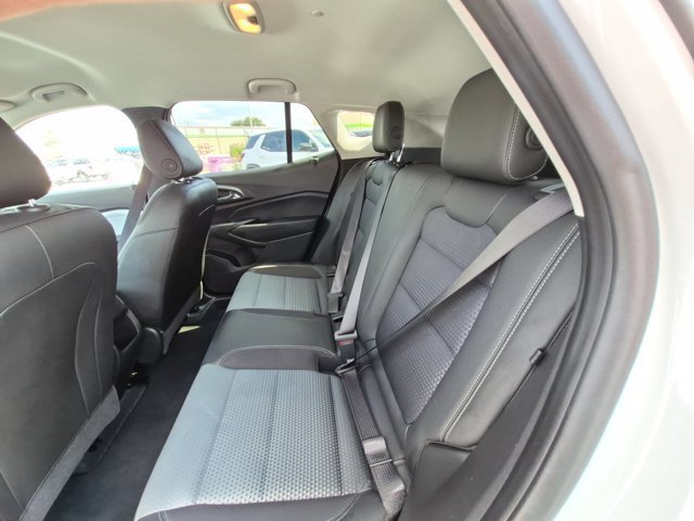 Used 2026 Chevrolet Trax LT FWD image 25