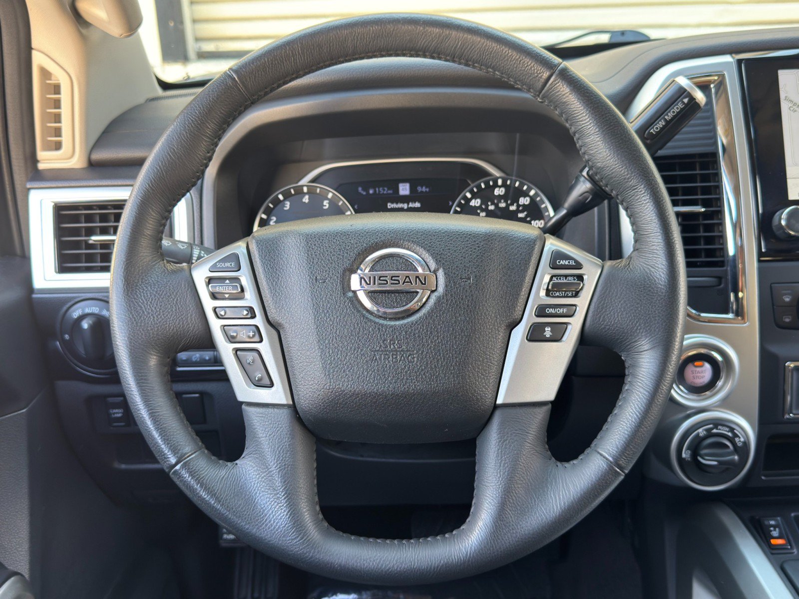 Used 2021 Nissan Titan SV w/ SV Convenience Package AWD/4WD image 18
