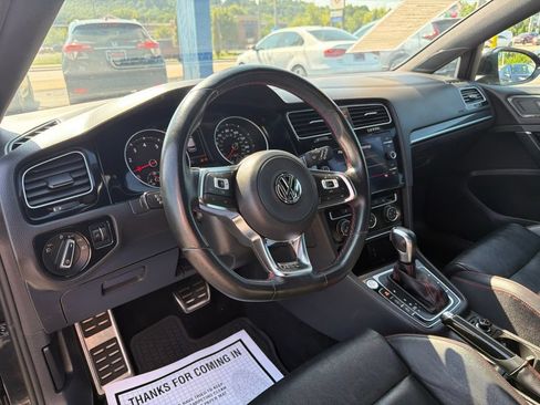 Used 2021 Volkswagen GTI SE FWD image 17