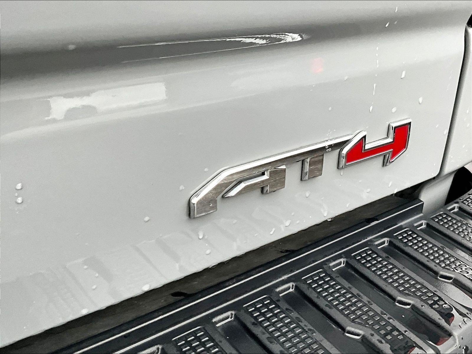 Used 2025 GMC Sierra 1500 AT4 w/ AT4 Premium Package AWD/4WD image 25