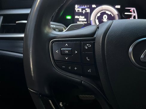 Used 2021 Lexus ES 300h w/ Accessory Package 2 image 23