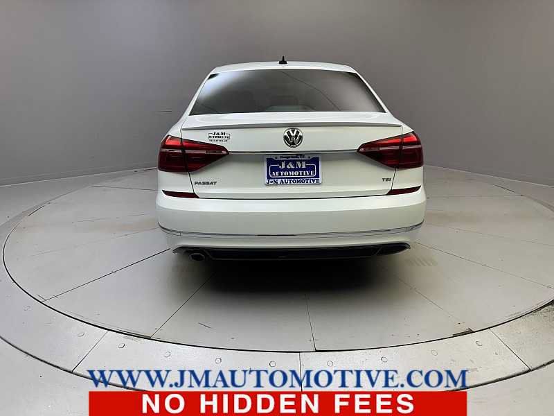 Used 2017 Volkswagen Passat 1.8T R-Line FWD image 4