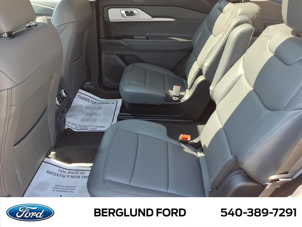 New 2026 Ford Explorer Active w/ Active Comfort Package AWD/4WD image 7