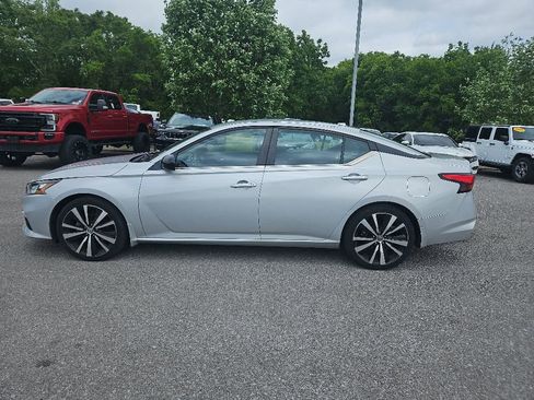 Used 2022 Nissan Altima 2.5 SR FWD image 4