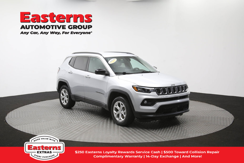 Used 2024 Jeep Compass Latitude AWD/4WD image 50