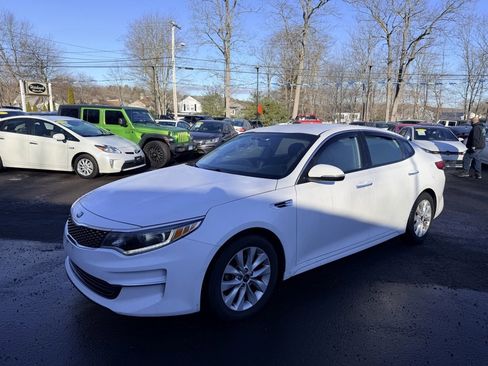 Used 2018 Kia Optima EX image 1