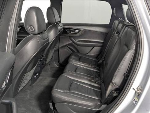 Used 2019 Audi Q7 3.0T Premium AWD/4WD image 17