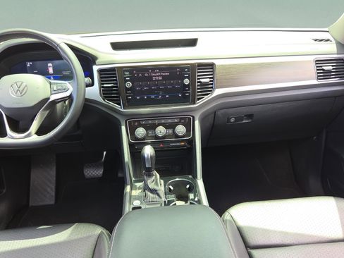 Used 2022 Volkswagen Atlas SE FWD image 13