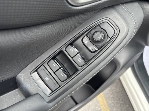 Used 2023 Subaru Forester Premium image 15