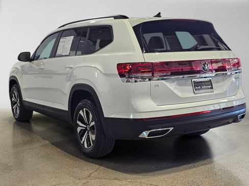 Used 2025 Volkswagen Atlas SE AWD/4WD image 5