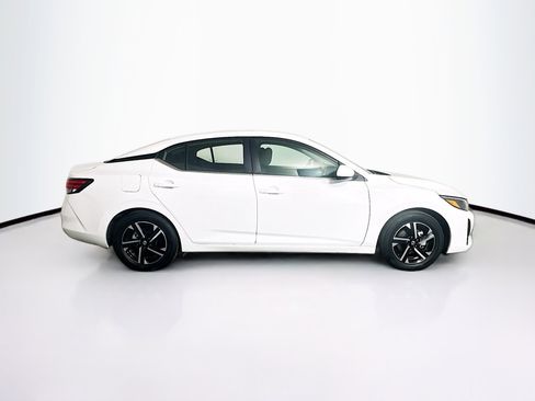 Used 2025 Nissan Sentra SV image 10