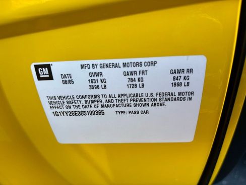 Used 2006 Chevrolet Corvette Z06 w/ Preferred Equipment Group image 18