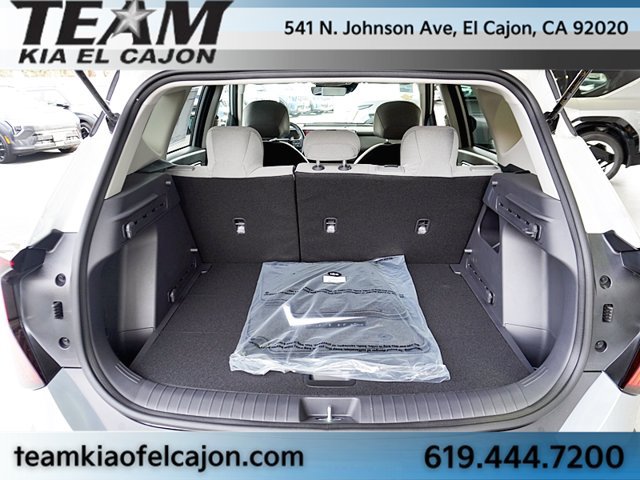 New 2027 Kia Seltos LX FWD image 17
