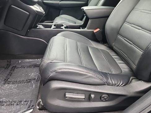 Used 2018 Honda CR-V Touring image 31