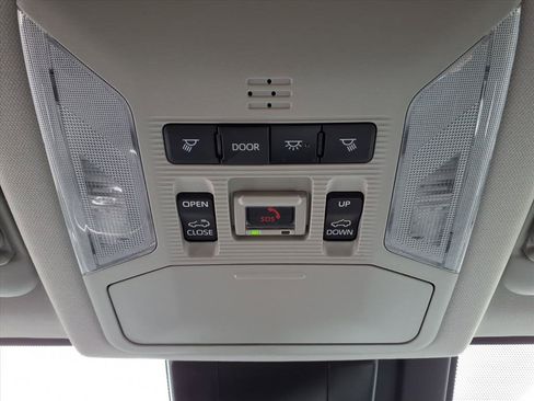 Used 2023 Toyota RAV4 XLE Premium image 21