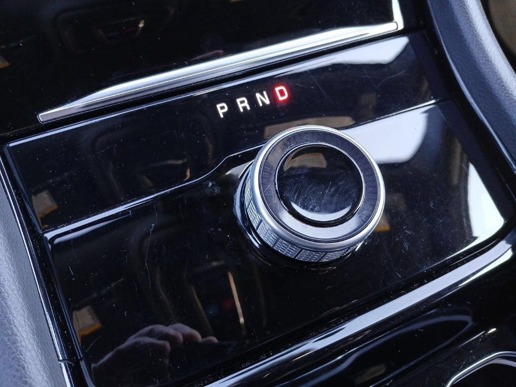 Used 2023 Jeep Grand Cherokee Altitude AWD/4WD image 27
