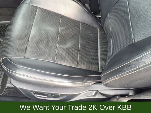 Used 2017 Ford Mustang Premium image 11