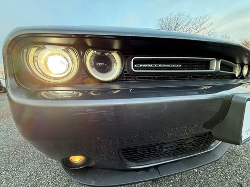 Used 2015 Dodge Challenger SXT Plus w/ Driver Convenience Group image 12