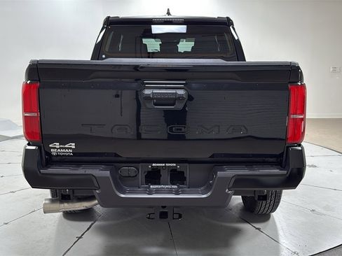 Certified 2025 Toyota Tacoma SR5 image 4