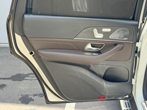 Used 2022 Mercedes-Benz GLS 450 4MATIC w/ Warmth & Comfort Package image 51