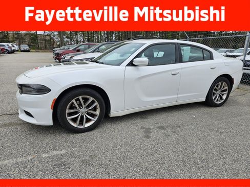 Used 2015 Dodge Charger SXT w/ Plus Group RWD image 9