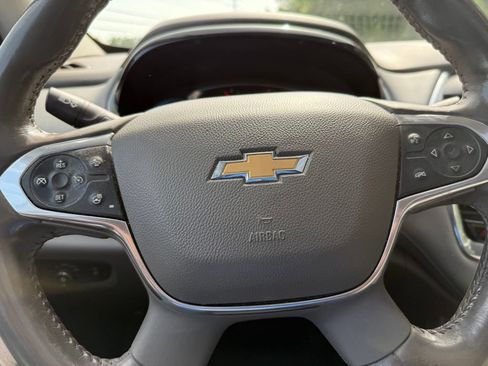 Used 2018 Chevrolet Traverse Premier w/ Driver Confidence II Package FWD image 20