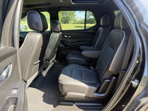 Used 2023 Chevrolet Traverse Premier w/ Redline Edition AWD/4WD image 10