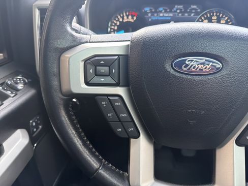 Used 2018 Ford F150 Lariat w/ Equipment Group 501A Mid image 19