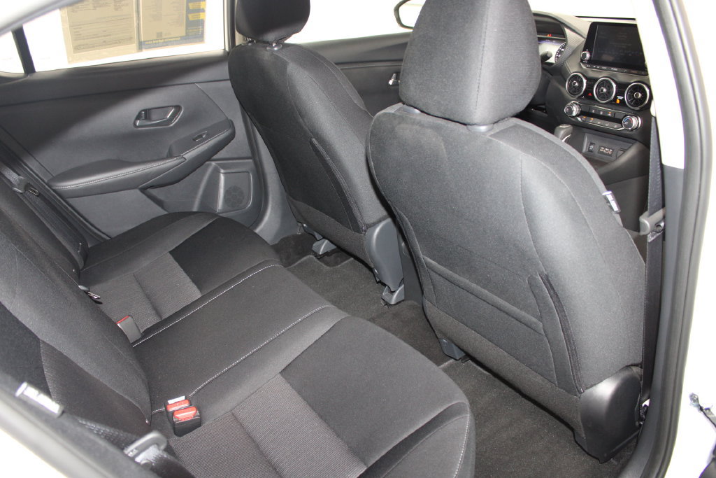 Used 2025 Nissan Sentra SV FWD image 29