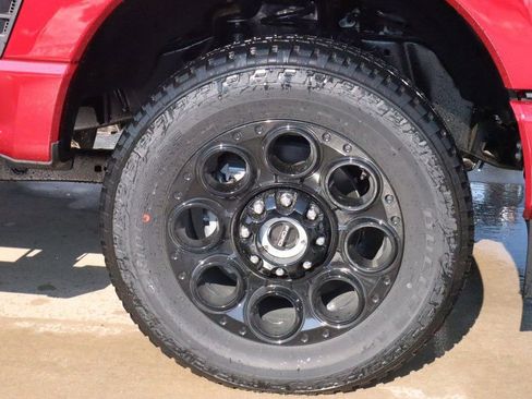 New 2026 Ford F250 XLT w/ XLT Premium Package AWD/4WD image 16