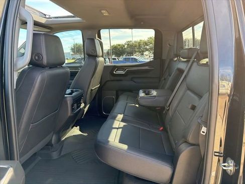 Used 2022 Chevrolet Silverado 1500 LT Trail Boss w/ LT Trail Boss Premium Package image 13