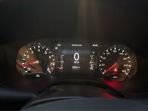 Used 2024 Jeep Compass Trailhawk AWD/4WD image 19