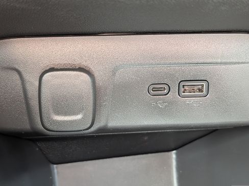 Used 2026 Chevrolet Trax LS w/ LS Convenience Package FWD image 24