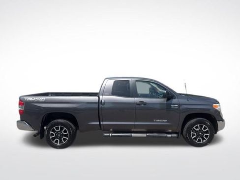 Used 2017 Toyota Tundra SR5 w/ TRD Off Road Package image 6