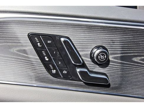 New 2025 Cadillac Lyriq Luxury image 22