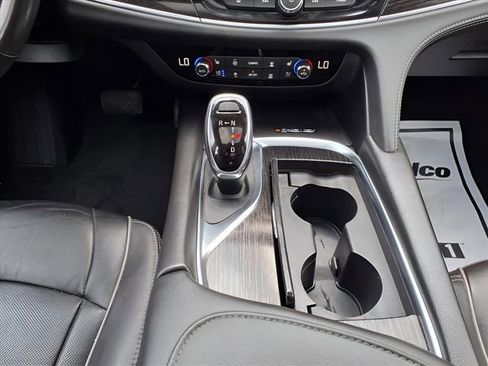 Used 2021 Buick Enclave Avenir image 17