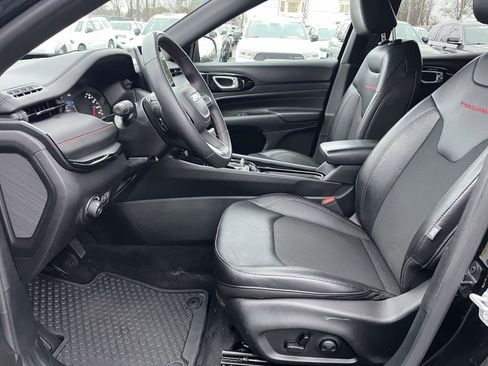 Certified 2024 Jeep Compass Trailhawk w/ Trailhawk Convenience Group image 9