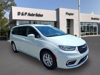 Used 2022 Chrysler Pacifica Touring-L FWD video 1