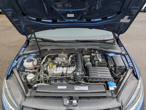 Used 2019 Volkswagen Golf S image 32