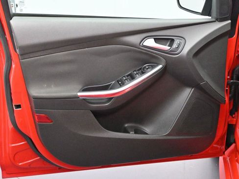 Used 2016 Ford Focus ST FWD image 10